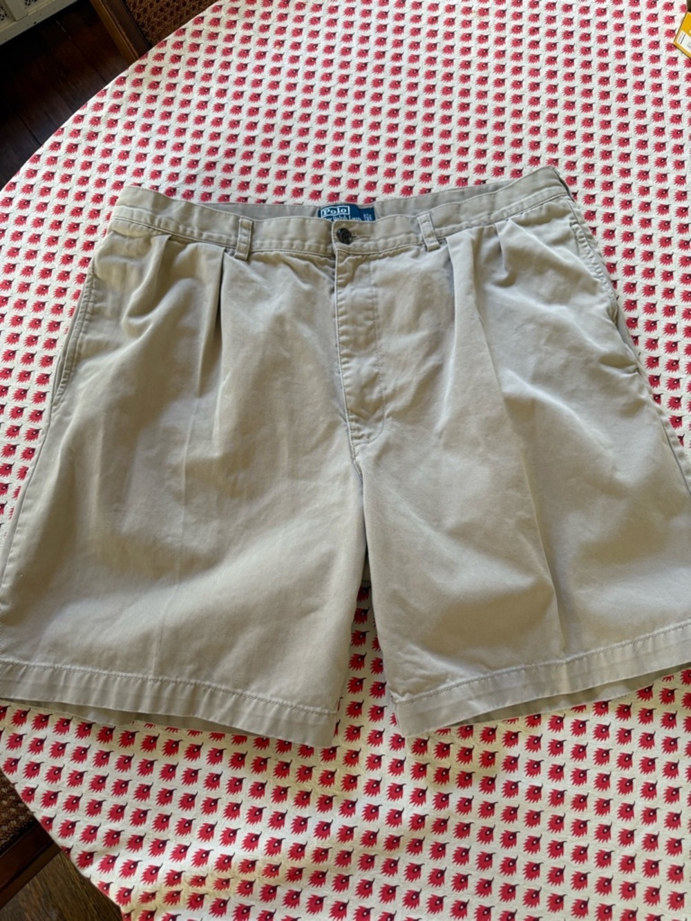 Vintage Polo by Ralph Lauren 100% cotton Men’s Khaki Flat-Front Cotton Shorts